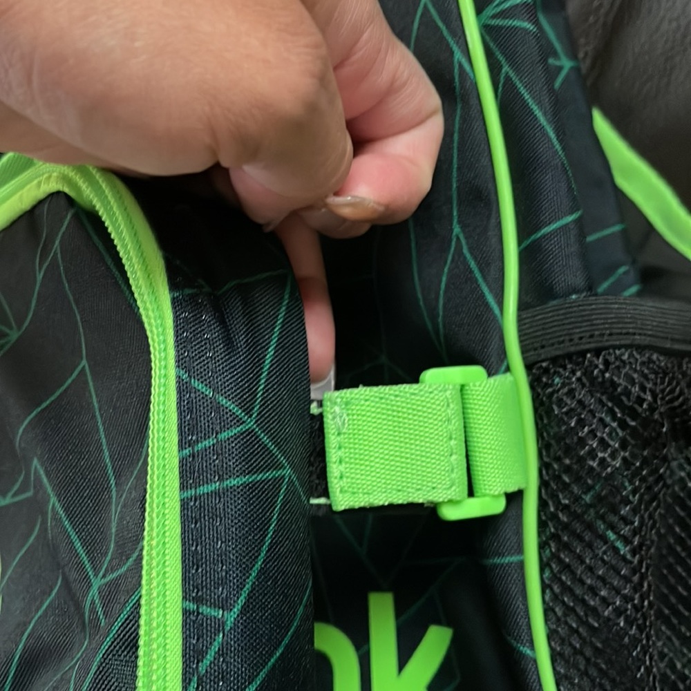 Reebok Stamina Backpack with detachable lunch Bag New - Picture 13 of 13